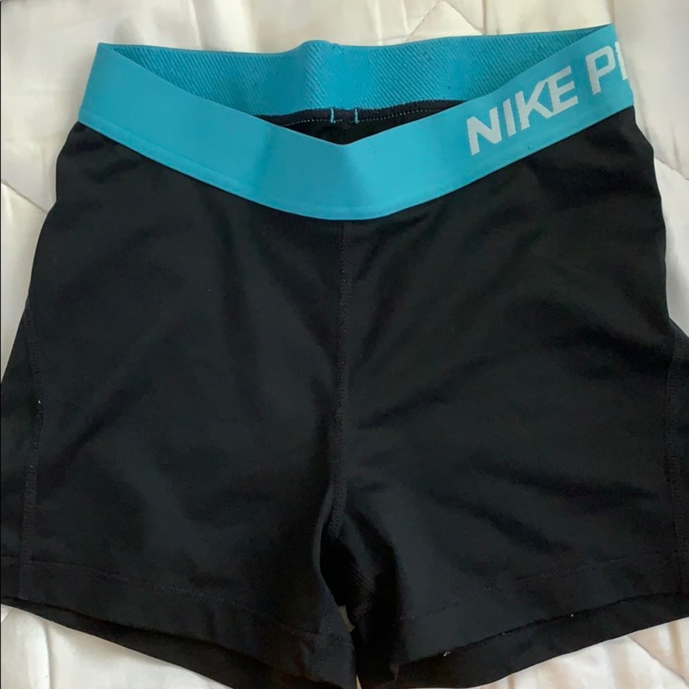 NIKE PROS